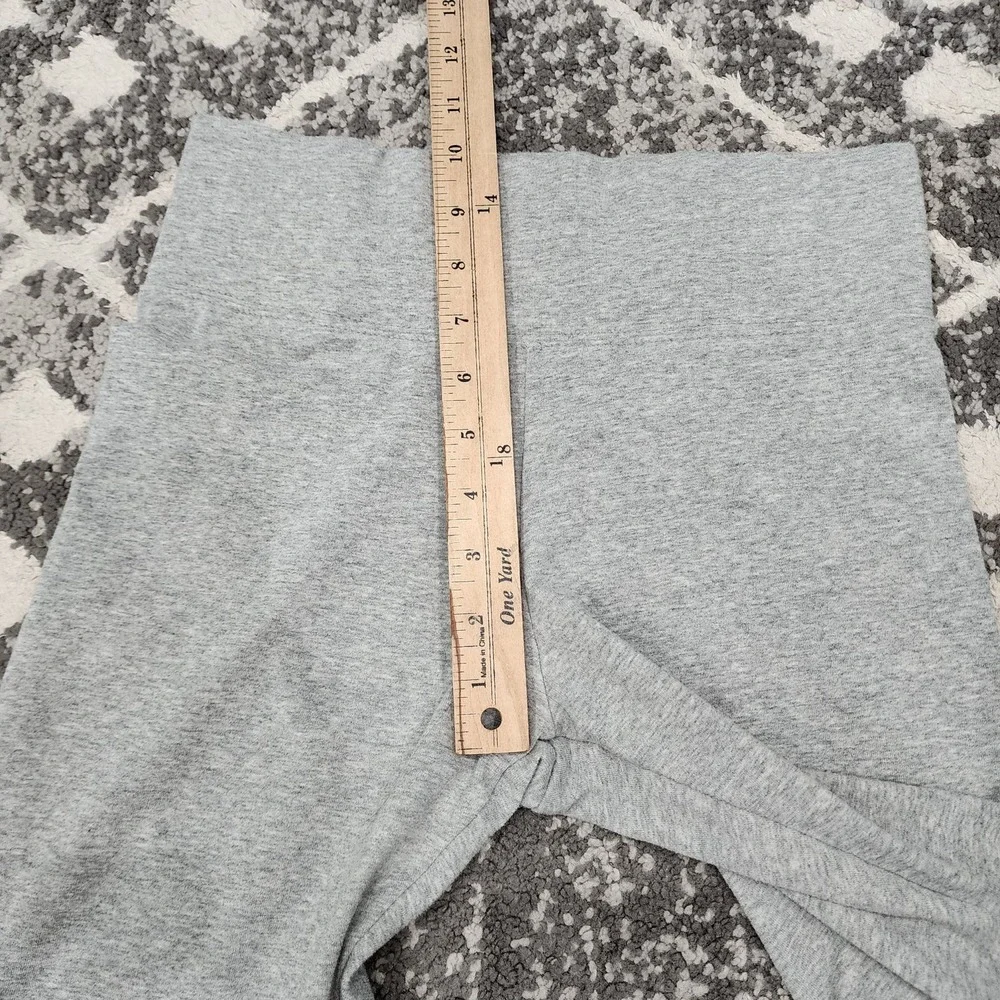 Nike Grey women's size medium biker shorts - Picture 5 of 7